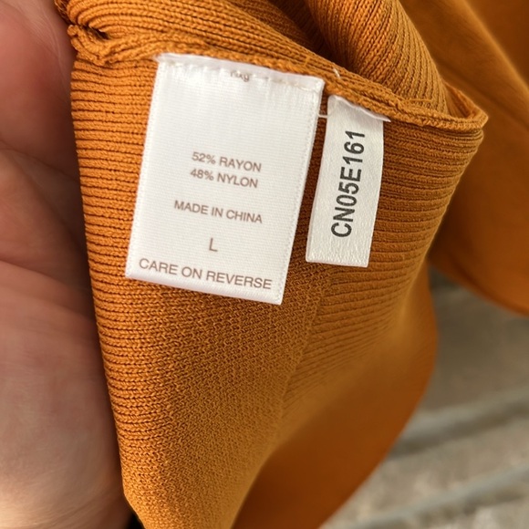 Eva Mendes Mustard Yellow Square Neck Crop Top Size Large - Picture 5 of 12